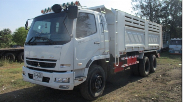 ขายฟูโซ่ 2524 พร้อมลูกพ่วงดั้มพ์ 2 เพลา  ขายทั้งพ่วง 2790000