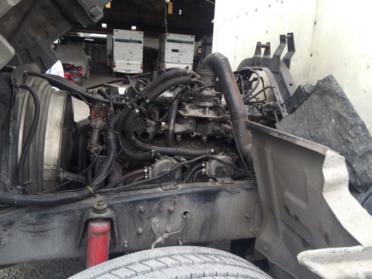 รถหกล้อบรรทุก ตู้แห้ง 10 บาน