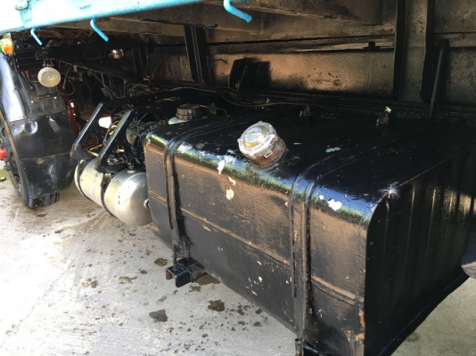 รถนิสสัน 10 ล้อดั้ม UD เปลื่ยนเครื่อง 220 แรงม้า. ปี 33.     สนใจติดต่อ  081 - 6079515