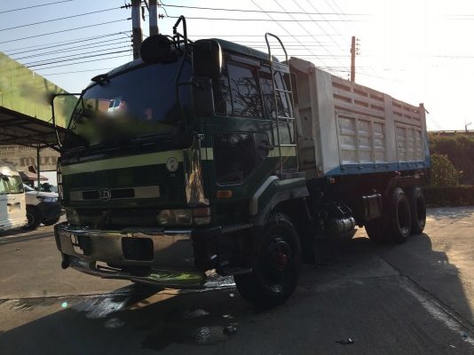 รถนิสสัน 10 ล้อดั้ม UD เปลื่ยนเครื่อง 220 แรงม้า. ปี 33.     สนใจติดต่อ  081 - 6079515