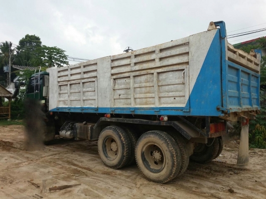 รถนิสสัน 10 ล้อดั้ม UD เปลื่ยนเครื่อง 220 แรงม้า. ปี 33.     สนใจติดต่อ  081 - 6079515