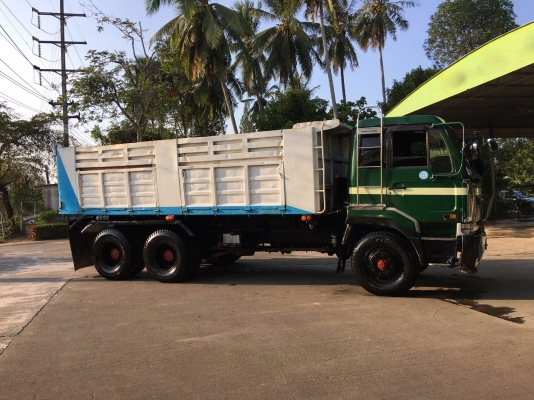 รถนิสสัน 10 ล้อดั้ม UD เปลื่ยนเครื่อง 220 แรงม้า. ปี 33.     สนใจติดต่อ  081 - 6079515