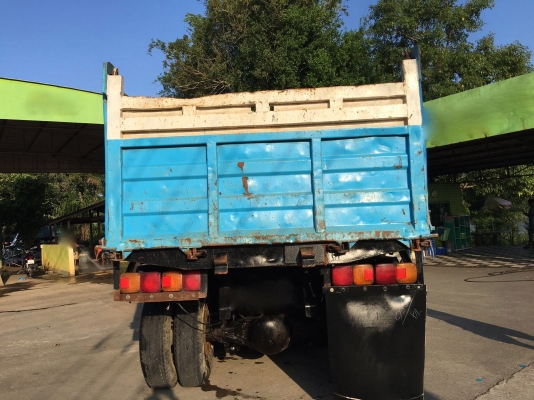 รถนิสสัน 10 ล้อดั้ม UD เปลื่ยนเครื่อง 220 แรงม้า. ปี 33.     สนใจติดต่อ  081 - 6079515