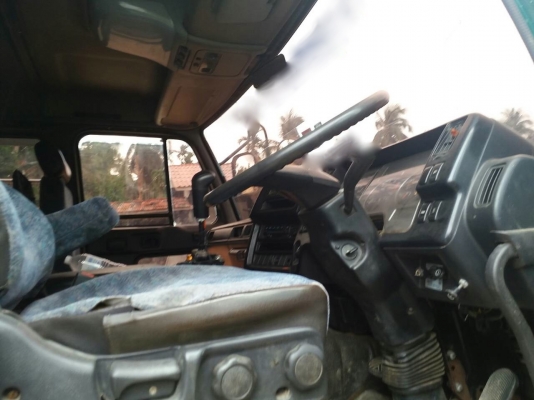 รถนิสสัน 10 ล้อดั้ม UD เปลื่ยนเครื่อง 220 แรงม้า. ปี 33.     สนใจติดต่อ  081 - 6079515