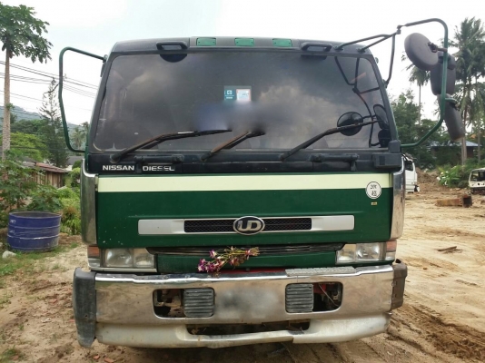 รถนิสสัน 10 ล้อดั้ม UD เปลื่ยนเครื่อง 220 แรงม้า. ปี 33.     สนใจติดต่อ  081 - 6079515