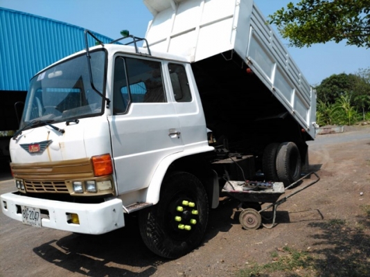 ขายรถบรรทุกหกล้อดั้มฮีโน่ KL300 เครื่อง EH 700 -168 แรงม้ากระบะยาว 4 เมตร ช่วงล้อ 3.70 เมตร