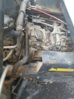 รถอีซูซุ 6 ล้อดั้ม FRR  220 แรงม้า  ปี 55.  ( รถวิ่ง 12x,xxx กม. )     สนใจติดต่อ  081 - 6079515