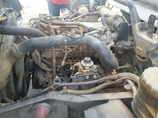 รถอีซูซุ 6 ล้อดั้ม FRR  220 แรงม้า  ปี 55.  ( รถวิ่ง 12x,xxx กม. )     สนใจติดต่อ  081 - 6079515