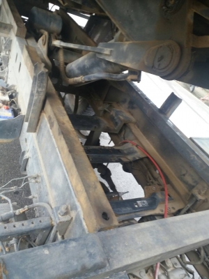 รถอีซูซุ 6 ล้อดั้ม FRR  220 แรงม้า  ปี 55.  ( รถวิ่ง 12x,xxx กม. )     สนใจติดต่อ  081 - 6079515