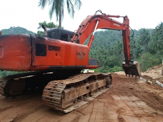 รถแบคโฮ HITACHl  EX 200 - 3.    สนใจติดต่อ  081 - 6079515