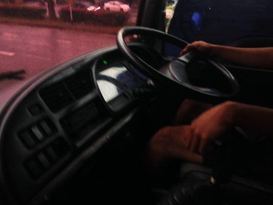 รถอีซุซุ 10 ล้อดั้ม FXZ 270 แรงม้า ปี 47.   สนใจติดต่อ  081 - 6079515