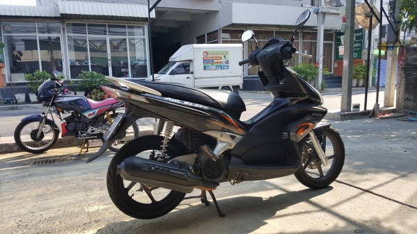 ขออนุญาติขาย HONDA AIRBLADE 110 CC รุ่น TOP ล้อแม็กแท้ศูนย์