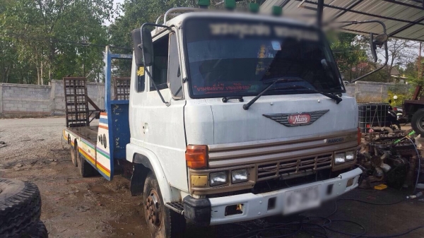 ขายสิบล้อ Hino FD174B เครื่อง HO7C-195 แรง ปี 38 พาวเวอร์ เบรคจิฟฟี่ ยาง 8.25 ทะเบียนพร้อม