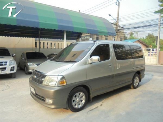 ต้องการขายรถตู้ สวยสภาพดี ไม่มีโดน ราคาต่อรองได้