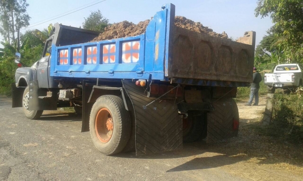 ขาย 6 ล้อดั้ม หัวยาว เครื่อง EH700 168 แรงม้า เกียร์ร็อค เฟืองท้าย FUSO พวงมาลัยพาวเวอร์ คัสซีสวยตลอดเส้น ทะเบียนครบพร้อมโอนครับ