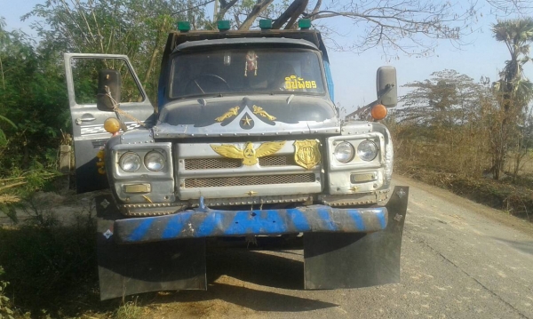 ขาย 6 ล้อดั้ม หัวยาว เครื่อง EH700 168 แรงม้า เกียร์ร็อค เฟืองท้าย FUSO พวงมาลัยพาวเวอร์ คัสซีสวยตลอดเส้น ทะเบียนครบพร้อมโอนครับ