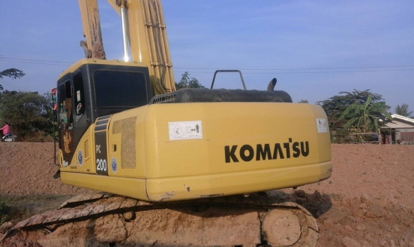 ขายรถแบคโฮ komasu pc 200-7 ขายรถแบคโฮ komasu pc 200-7