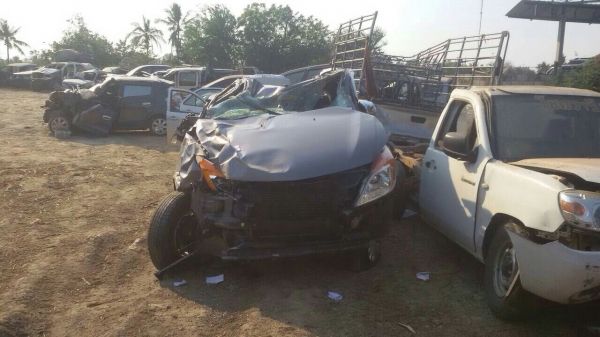 ซากมาสด้าโปรเครื่อง 2200 ถอดเเยกขายอะไรทั้งคันสนใจสอบถามได้มีหลายรุ่นทั้งเก๋งเเละกระบะ