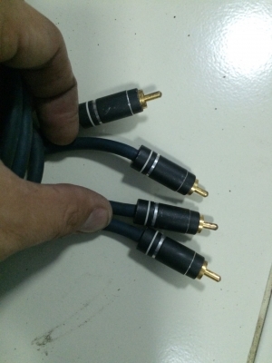 สายRCA Alpine ตัวท็อปสุด เป็นสายแยก ติดมากับชุดF1 ยาว5เมตร มือ2 ญี่ปุ่น สายRCA Alpine ตัวท็อปสุด เป็นสายแยก ติดมากับชุดF1 ยาว5เมตร มือ2 ญี่ปุ่น