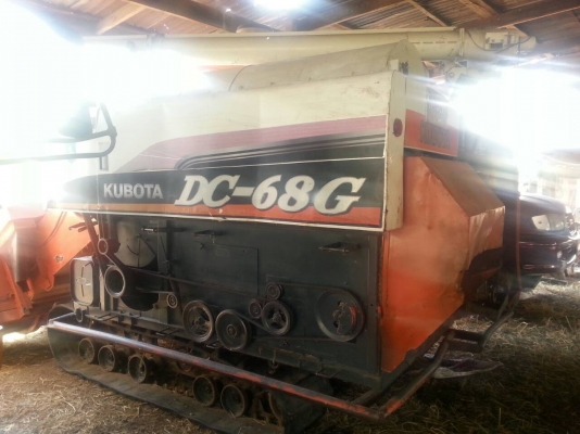 รถเกี่ยว คูโบต้า DC68  สภาพเดิมๆ