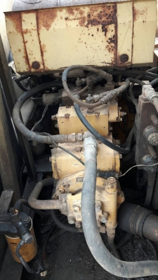 ต้องการขายรถแบ็คโฮโคมัสสึ พีซี120 รุ่น 5