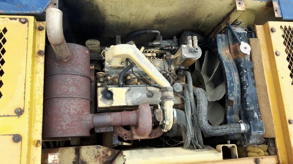 ต้องการขายรถแบ็คโฮโคมัสสึ พีซี120 รุ่น 5