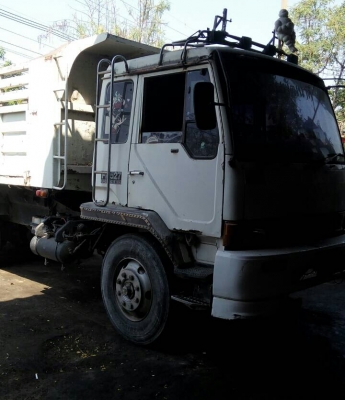 จองแล้วครับ ลูกค้าจาก กทม. สิบล้อ ไอ้หลง FN527MA 6D16-195ดั้ม 2เพา เกียร์10สสีป สภาพพร้อมใช้ ทะเบียนพร้อมโอน จองแล้วครับ ลูกค้าจาก กทม. สิบล้อ ไอ้หลง FN527MA 6D16-195ดั้ม 2เพา เกียร์10สสีป สภาพพร้อมใช้ ทะเบียนพร้อมโอน