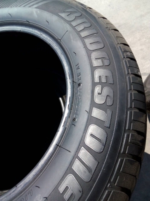 215/65R15 BRIDGESTONE LEO 627 สวยครับ ชุด 4 เส้น tel.081-427-3941 ไอดีไลน์ 0814273941 215/65R15 BRIDGESTONE LEO 627 สวยครับ ชุด 4 เส้น tel.081-427-3941 ไอดีไลน์ 0814273941