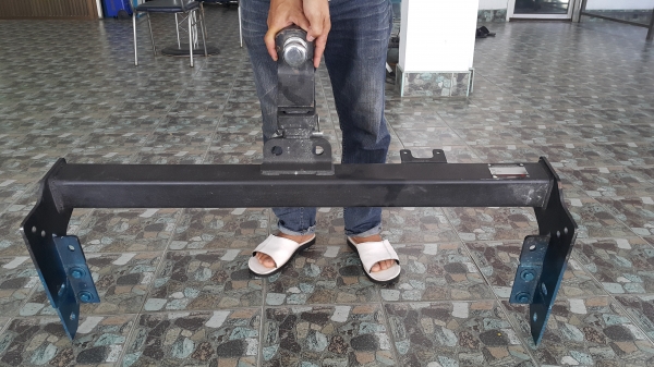 ุชุดคานลากเรือพร้อมชุดหัวสลักบอล