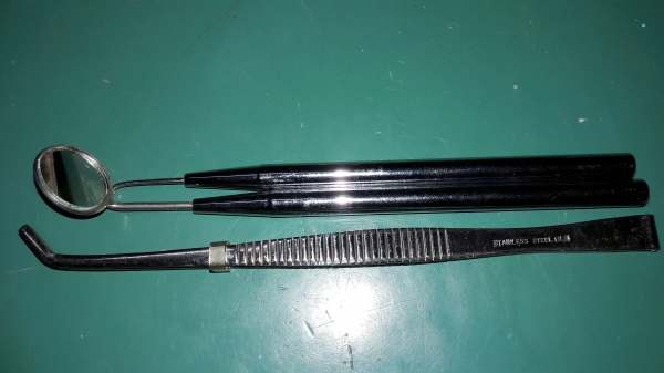 ขายชุดทันตกรรมใหม่เก่าเก็บอังกฤษ1ชุด3ชิ้นMade in England.