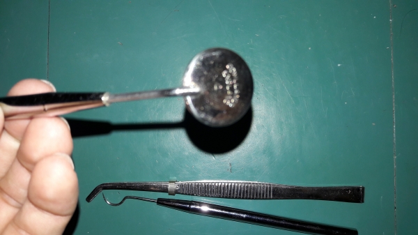 ขายชุดทันตกรรมใหม่เก่าเก็บอังกฤษ1ชุด3ชิ้นMade in England.