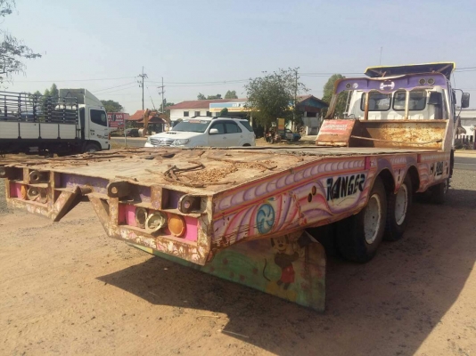 ขายรถ10ล้อ เทรลเลอร์ขึ้นแบคโค 200ได้สบาย พาวเวอร์ เบรกทิฟฟี่ เอกสารพร้อมโอน สนใจโทร 090-8588220คุณนะ 093-3258446คุณบิว หรือเข้าดูสินค้าอื่นๆได้ที่ www.truck.in.th/498 หรือเพจFacebook ณรงค์ ซื้อขายรถมือสอง (เว็บไซต์ส่วนตัว) หรือFacebook คุณนะ รถบรรทุก