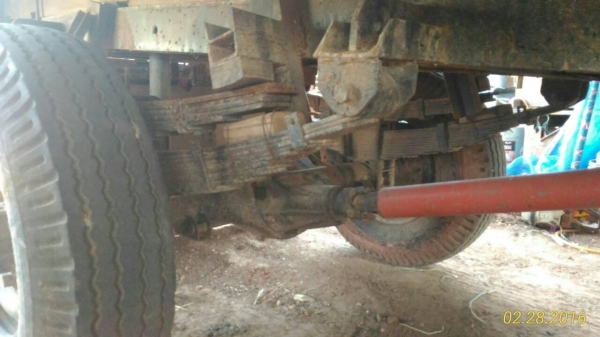 อีแต๋น เพลาลอย เครื่อง11แรง เกียร์โตโยต้าBU มีเกียร์กลาง120,000บาทสภาพใช้งานปกติ โทร0872546421โคราช