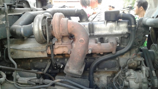 อีแต๋น เพลาลอย เครื่อง11แรง เกียร์โตโยต้าBU มีเกียร์กลาง120,000บาทสภาพใช้งานปกติ โทร0872546421โคราช