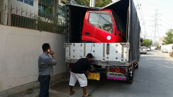 ส่งไปอีกหัวครับ สภาพสวยๆเลย สำหรับหัวเก๋ง HINO ใส่รถ 6 ล้อกลาง สนใจสั่งtractor-backhoe ได้ครับ ส่งไปอีกหัวครับ สภาพสวยๆเลย สำหรับหัวเก๋ง HINO ใส่รถ 6 ล้อกลาง สนใจสั่งtractor-backhoe ได้ครับ