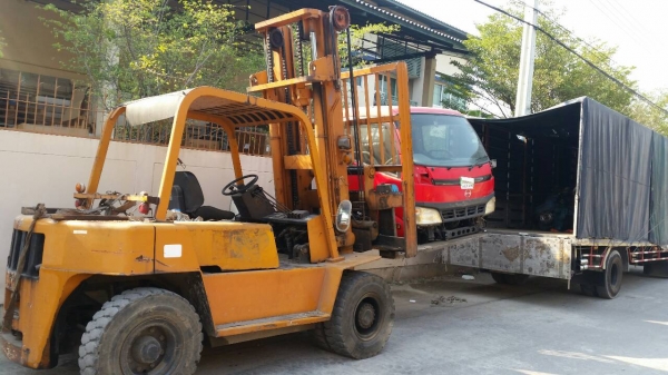 ส่งไปอีกหัวครับ สภาพสวยๆเลย สำหรับหัวเก๋ง HINO ใส่รถ 6 ล้อกลาง สนใจสั่งtractor-backhoe ได้ครับ ส่งไปอีกหัวครับ สภาพสวยๆเลย สำหรับหัวเก๋ง HINO ใส่รถ 6 ล้อกลาง สนใจสั่งtractor-backhoe ได้ครับ