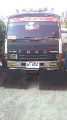 ขายรถ10ล้อ ดั้ม2เพลา FN527M-TD เครื่อง220เทอร์โบอินเตอร์ พ.เพาเวอร์ เบรกทิฟฟี่ ภายในสวย แอร์เย็น เอกสารพร้อมโอน สนใจโทร 090-8588220คุณนะ 093-3258446คุณบิว หรือเข้าดูสินค้าอื่นๆได้ที่ www.truck.in.th/498 หรือเพจFacebook ณรงค์ ซื้อขายรถมือสอง (เว็บไซต์ส่วนต