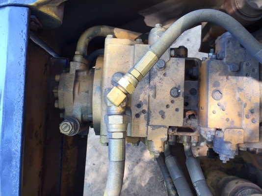 รถบ้านฝากขาย  KOMATSU  PC60-5 ตรวจเช็คระบบใหม่ค่ัะ รถสวยสภาพพร้อมใช้  เอกสารอินวอยซ์   สนใจโทร 089-7462641  สุวรรณีจ้า