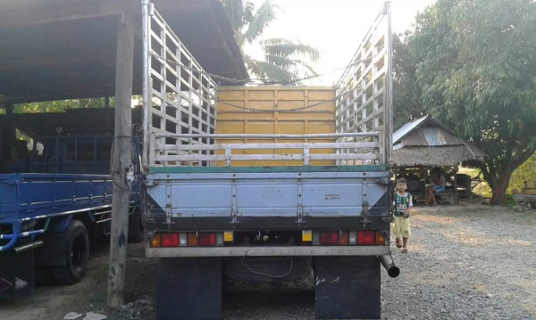 ขายรถ6ล้อ NPR120แรง ฝาขาว ปี43 รถสวยเครื่องดี ยาว4.30เมตร เอกสารพร้อมโอน สนใจโทร 090-8588220คุณนะ 093-3258446คุณบิว หรือเข้าดูสินค้าอื่นๆได้ที่ www.truck.in.th/498 หรือเพจFacebook ณรงค์ ซื้อขายรถมือสอง (เว็บไซต์ส่วนตัว) หรือFacebook คุณนะ รถบรรทุก