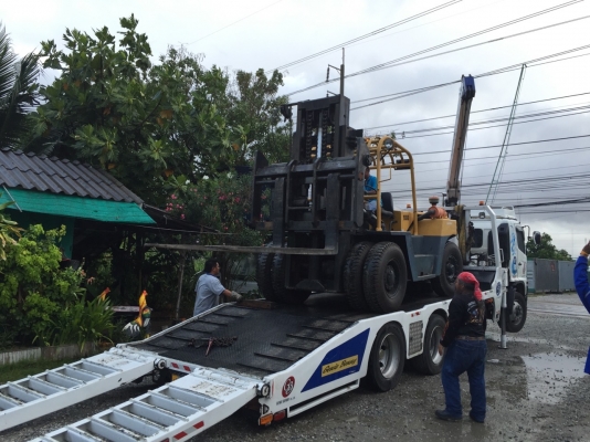 ขายด่วน...ฟอร์คลิฟท์ 10 ตัน