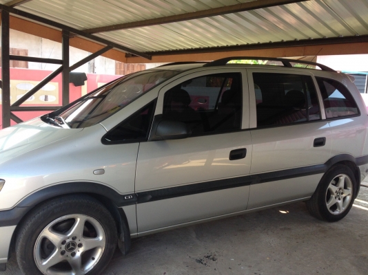 2001 Chavrolet Zafira 1.8ccd สภาพสมบูรณ์ ไม่เคยติดแก๊ส มีประกันชั้น3