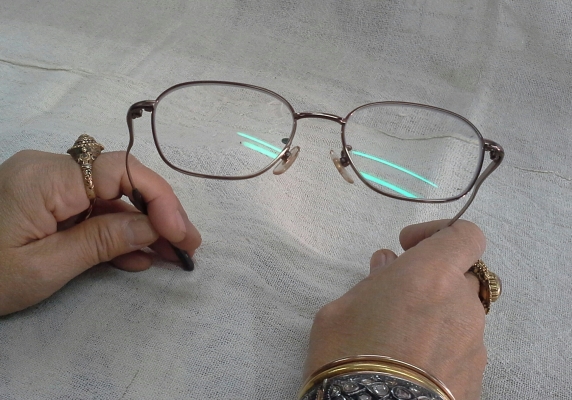 แว่นสายตายาวไททาเนียมบริสุทธิ์  TRUSTAGE made in Japan