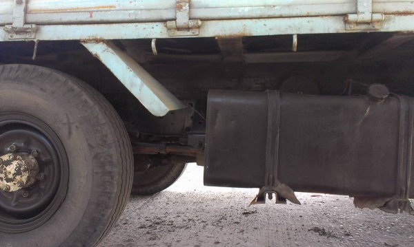 ขายสี่ล้อกลาง 88แรง เครื่องดีเกียเข้าง่าย คัทซีสวยมาก แอร์เย็น ยางดีสี่เส้น