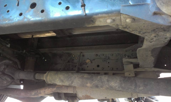 ขายสี่ล้อกลาง 88แรง เครื่องดีเกียเข้าง่าย คัทซีสวยมาก แอร์เย็น ยางดีสี่เส้น