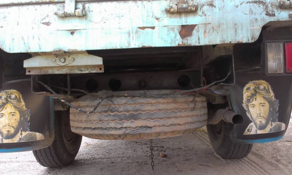 ขายสี่ล้อกลาง 88แรง เครื่องดีเกียเข้าง่าย คัทซีสวยมาก แอร์เย็น ยางดีสี่เส้น