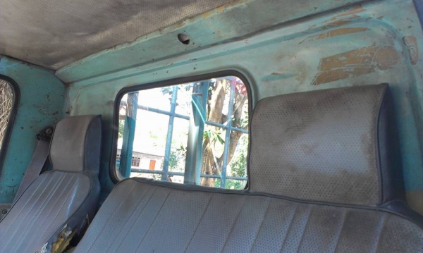 ขายสี่ล้อกลาง 88แรง เครื่องดีเกียเข้าง่าย คัทซีสวยมาก แอร์เย็น ยางดีสี่เส้น