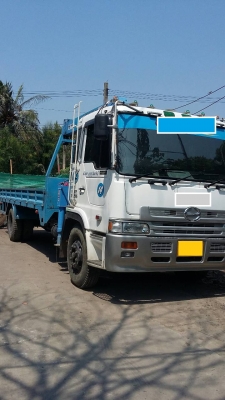 ขายรถบรรทุกหกล้อติดเครน  5 ตัน 4ท่อน  สภาพพร้อมใช้