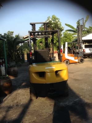 +++ ขายโฟล์คิลฟท์ KOMATSU FD30-16 ขนาด 3 ตัน เครื่องยนต์ดีเซล เสา 4 เมตร เกียร์ธรรมดา งา 1,070 มม. ยางตัน +++ ขายโฟล์คิลฟท์ KOMATSU FD30-16 ขนาด 3 ตัน เครื่องยนต์ดีเซล เสา 4 เมตร เกียร์ธรรมดา งา 1,070 มม. ยางตัน