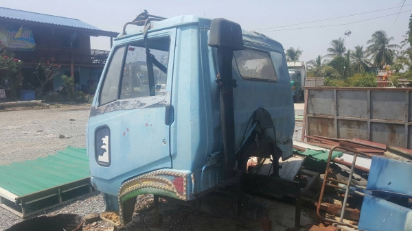 ขายหัวเก๋ง HINO FC-FB 2หัวหรือแยกรขาย คอนโซนสวย สภาพตามรูปเลยคับ ราคารวม2หัว 55,000บาท หัวแดง ราคา 30,000 บาท หัวฟ้า ราคา 25,000บาท ต่อรองราคาได้โทร. 080-108-5007 บอล ของอยู่ จ.อ่างทอง