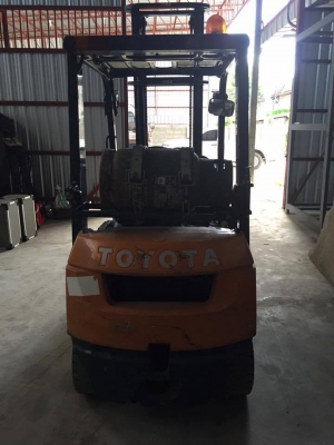 ขายโฟรคลิฟ toyota รุ่น7